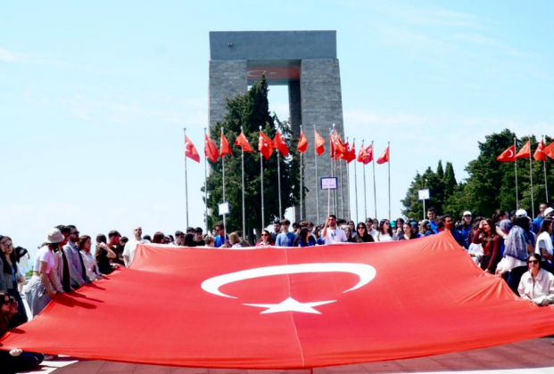 16-cagdas-genclik-canakkale-bulusmasi
