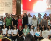 ÇYDD, mezunlarını törenle uğurladı.