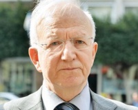 Prof. Dr. İbrahim KABOĞLU’nun yanındayız.