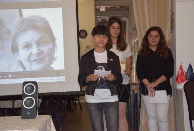 bursiyer-ogrencilerimizin-sunumuyla