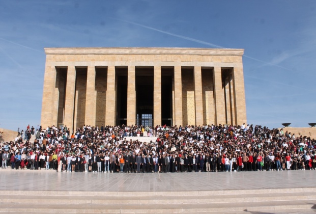 contemporary-youth-meet-in-anitkabir-for-the-15th